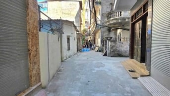 Chính chủ b.an nhà cầu giấy OTO đỗ cửa  48mx 7 tầng