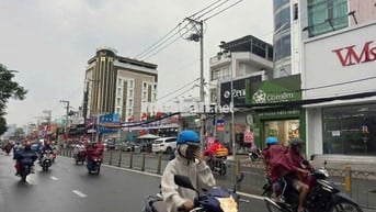 MẶT BẰNG MẶT TIỀN NGUYỄN THỊ THẬP NGAY NGÃ TƯ ĐA KHOA Q7