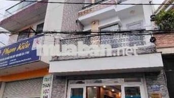 🆘🆘BÌNH TÂN-  67 m —   4.5 x 15Trệt  3lầu  san thượng  4 PN  HẺM 6 m