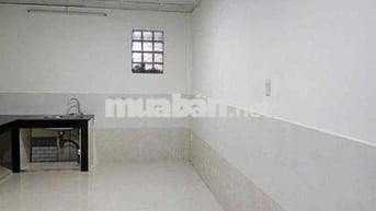 Cho thuê NC cách mt Phó Đức Chính 15m - 1pn 2wc - 1 trệt 1 lầu - Q1