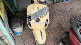 Piaggio Vespa LX 125 Vàng kem sơn zin bóng keng