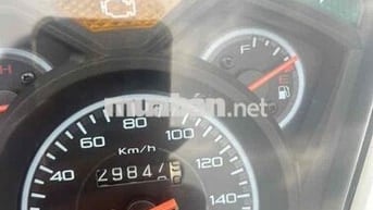 xe dẹp  phụ nữ đi