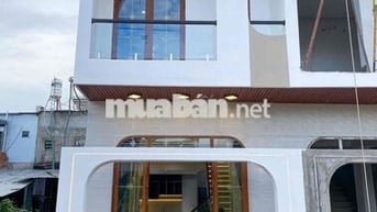 BÁN NHÀ ĐẸP FULL NỘI THẤT HẺM 388 CẦN THƠ