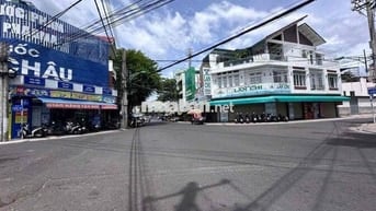 Nhà Cấp 4 Kinh Doanh Chợ Bình Tân  Trường Sa Vĩnh Nguyên Nha Trang