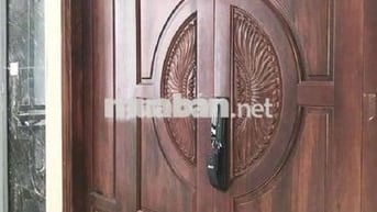 Đông Ngạc - Full nội thất, ngõ 3 gác - 2 thoáng, gần ô tô tránh.