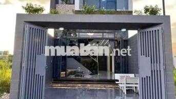 Kẹt Tiền Cần Bán Gấp Nhà 1 Lầu 100m2 giá 950tr,sổ sẳn,đường 833B,LA