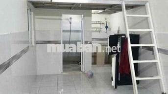 Phòng trọ giá rẻ có thang máy Âu Dương Lân Q8 kế cầu Chữ Y