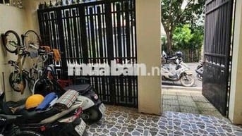 NHÀ KDC HỒNG LONG ĐƯỜNG BÀN CỜ ĐẬU Ô TÔ 2PN 2WC Ở + VPCYY + KD ONLINE