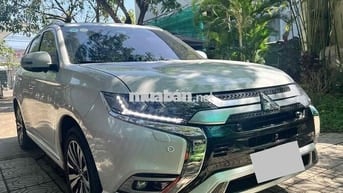 XE HIẾM OUTLANDER PRE 2.0L trắng đẹp- cần bán ngay