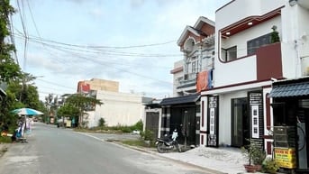 Bán nhà mới hoàn thiện - Chính chủ bán - đg nhựa 12m 