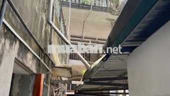 Nhà 3 tầng, Dt đất 103m2, Phố Đại La phù hợp hộ gia đình, làm kho hàng