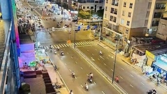 Bán Nhà Mặt Tiền Dương Quảng Hàm,F5, đối diện Chung Cư K26,hầm,3 lầu