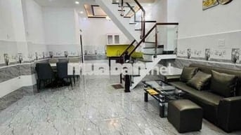 NHÀ PHỐ 2 TẦNG – LÔ GÓC THOÁNG – HẺM THÔNG LÂM VĂN BỀN, Q7