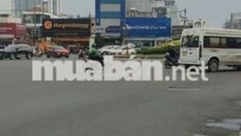 Mặt tiền 17 x 90 gần vòng xoay phú lâm