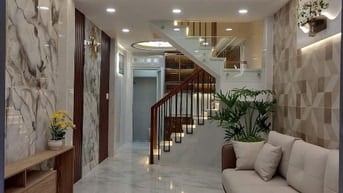 Vị trí kinh doanh đường Đặng Thai Mai - hẻm xe hơi tránh - 2,310 tỷ