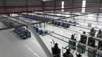 Cho thuê xưởng may 7.000m2 Quốc lộ 1A Bình Tân,nền gạch men,có máy may