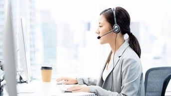 Nhân ngay nhân viên tư vấn chăm sóc khach hàng