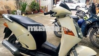 Honda @ màu Kem máy êm giá rẻ 4tr