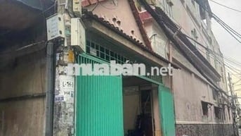 GỐC 2MT HỒNG BÀNG,nhà sạch sẽ 137,5m2 6PN, 3,5tấm vị trí đẹp đông đúc