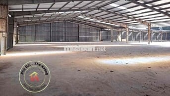 Chủ cho thuê xưởng 3600m, đg container quay đầu