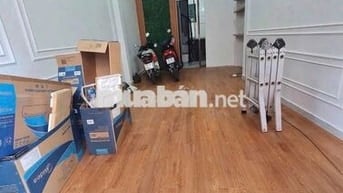 Mặt Tiền Hoa Sứ 3.8x16m 4 Tầng 4 Phòng Gần Trường Sa - Phan Xích Long