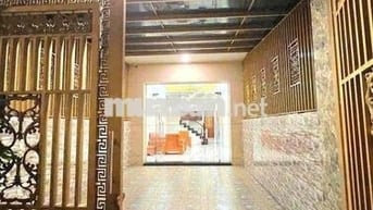 cho thuê nhà gần siêu thị Bigc Go có nội thất , sân oto