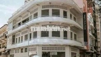 Cho thuê nhà mặt tiền Đông Du, Quận 1 Ngay nhà hát Thành Phố