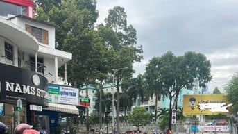 Bán nhà mặt tiền Nguyễn Trãi , P8 , Q5 , sầm uất ngay ngả tư