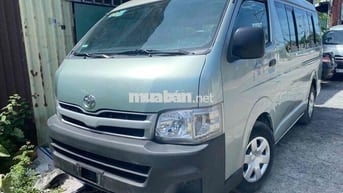 Toyota Hiace 2011 16 chỗ Xám bạc may dầu