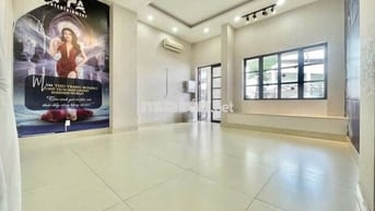 Nguyên lầu cityland cho thuê giá chỉ từ 10tr có thang máy,ban công