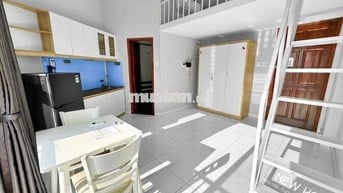 DUPLEX BAN CÔNG FULL NT NGAY NGUYỄN VĂN TRỖI - NHÀ THANG MÁY