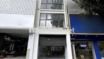 *** 1 CĂN MẶT TIỀN ĐƯỜNG NGUYỄN CƯ TRINH QUẬN 1