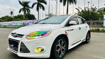 Ford Focus S Hatchback 2014 Trắng 126903 km