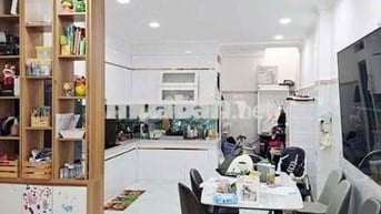 Nhà đẹp Bình Tân 2 tầng, 4x14m, hẻm ô tô, full tiện ích, giá chỉ 6.1 t