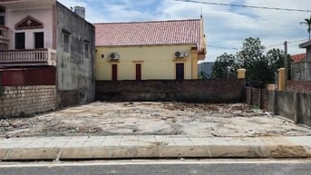 Mặt đường nhựa apphan rộng 9m hoa động 