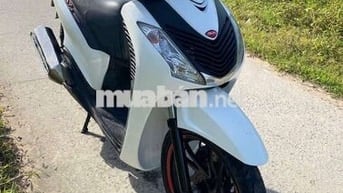 Cần bán sh lớn 125 úp ý 2015 bs 63