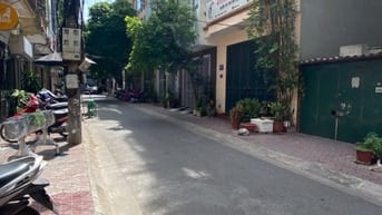 Bán nhà Ngõ 106 Hoàng Quốc Việt. Ngõ thông Ôtô tránh 65m2 x 5T, Mt 5m