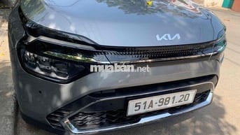 Kia Carens 2024 1.5G Luxury - 1600 km