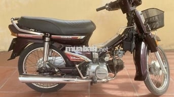 Honda Dream Thái Đỏ đô