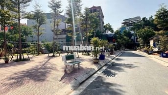 💯LÊ TRỌNG TẤN- HÀ ĐÔNG- Ô TÔ ĐỖ GẦN
💥DT 40M2 x 5T x 3 NGỦ x 7.3 TỶ