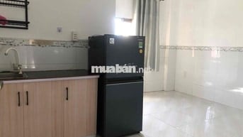 mới trống phòng cửa sổ trời, tủ lạnh, rộng. y hình và video. gần Aeon