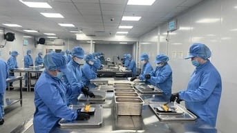 Tuyển gấp 100 nhân viên đóng gói