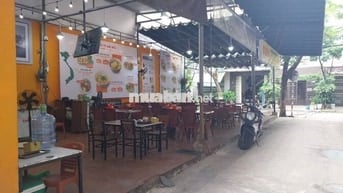 Cho thuê mặt bằng 2 mặt tiền trống suốt, sát cầu tình yêu