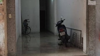 Cho thuê mặt bằng 40m2 tầng 1 nhà chính chủ làm cửa hàng tại ngõ chợ K