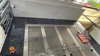 Chính chủ  bán toà nhà chung cư mi ni  tại ngõ 172 Vũ hữu DT 76,8m2 , 