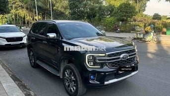 Ford Everest 2022 Titanium Plus 4x4 58000 km Đen