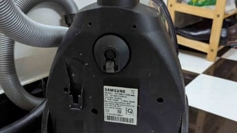 Bán máy hút bụi hiệu Samsung như hình