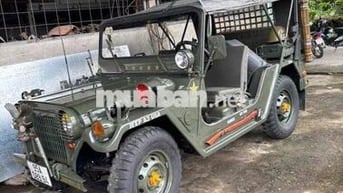 Jeep M151 A2 Xanh quân đội