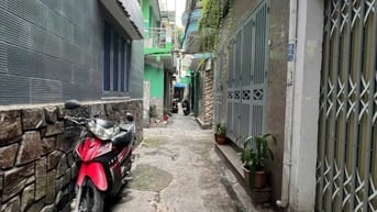 Bán nhà mới đẹp 3 tầng đúc BTCT hẻm ba gác thông – đường 3/2, P8, Q10