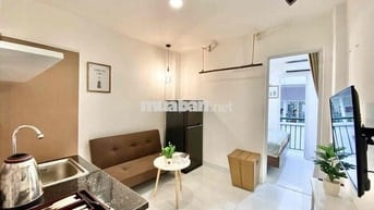 Cho Thuê Căn Hộ 1pn Tách Bếp Ban Công Thoáng Full NT Bến Thành Quận 1